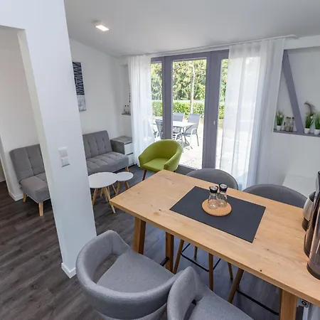Σπίτι διακοπών Hillside Haven In Waxweiler, Cleaning Included